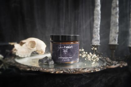 Peelingujący mus do mycia ciała Wine & Blood