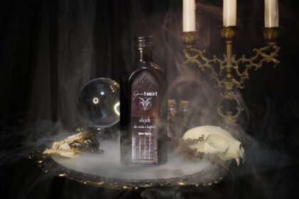 Olejek do ciała i kąpieli Ambrè Mystra