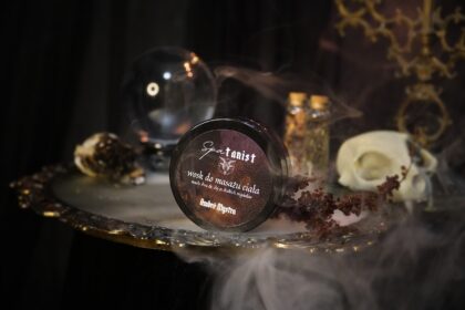 Wosk do masażu ciała Ambrè Mystra