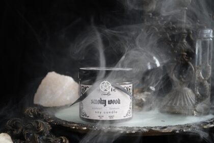 Mystic Candle Smoky Wood